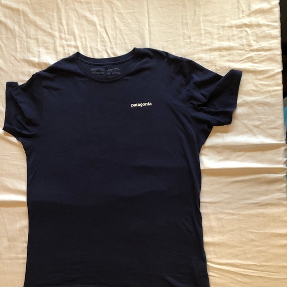 Patagonia t shirt - Picture 1 of 3